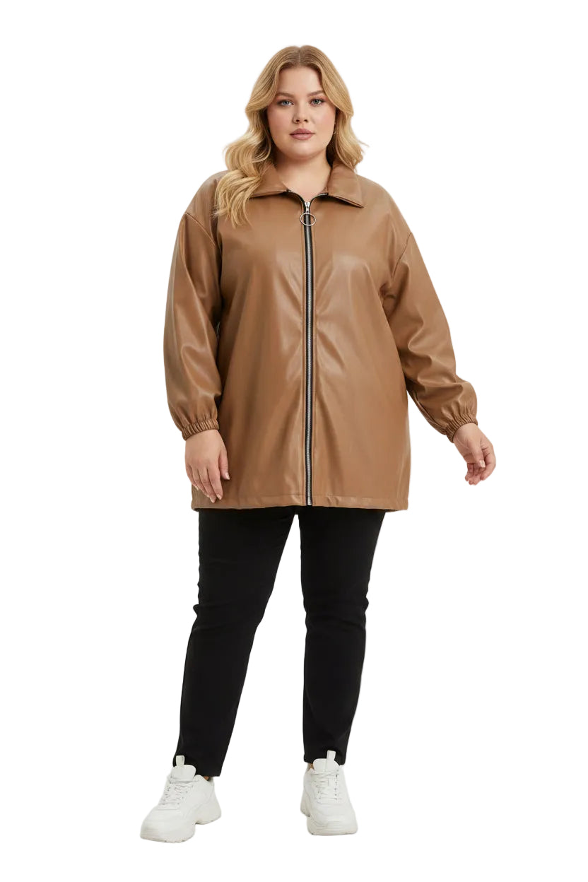 Giacca in ecopelle morbida con zip e collo camicia