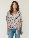 Blusa fluida a pois