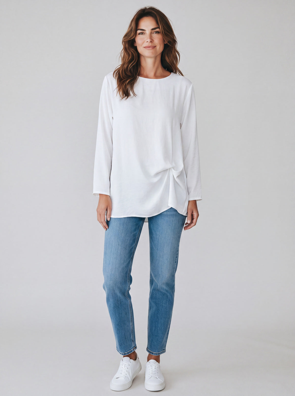 Blusa Satinata Girocollo con Nodo Laterale – Misto Viscosa ad Effetto Lucido