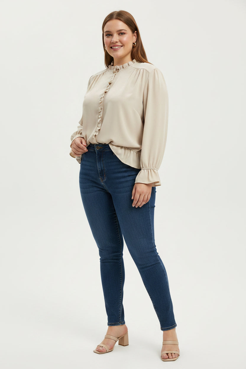 Camicia Curvy Fluida con Volant e Polsini a Campana