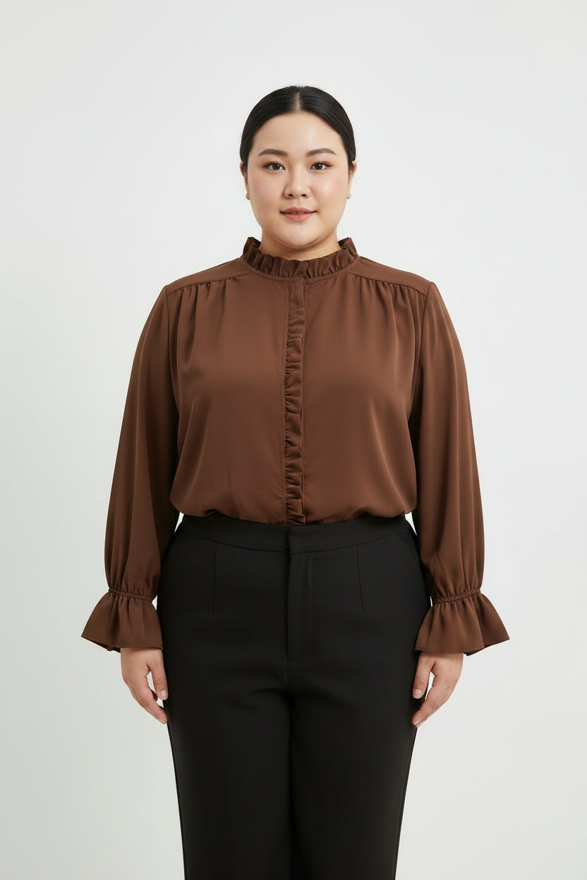 Camicia Curvy Fluida con Volant e Polsini a Campana