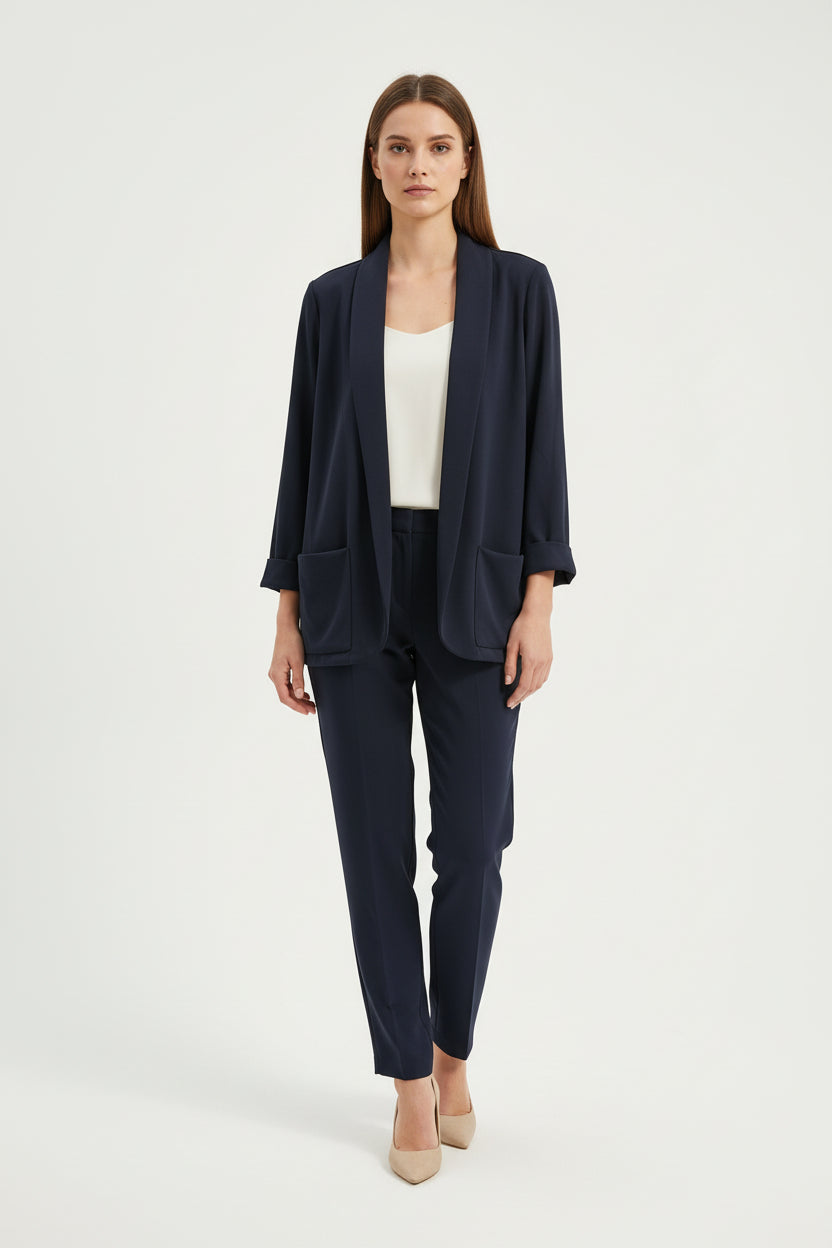 Blazer Curvy Aperto con Tasche Morbide – Modello Elegante Casual