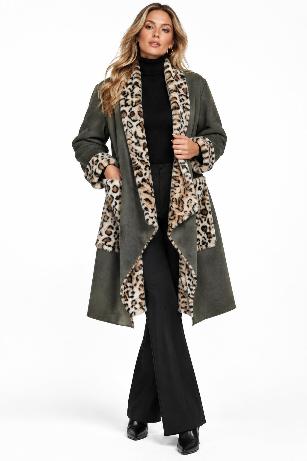 Capospalla Curvy Ecopelle e Ecopelliccia Maculata Cappotto Aperto Taglie Comode Stile Glamour