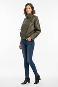 Giacca Curvy in Ecopelle Biker Modello Avvolgente con Collo Alto e Chiusura Asimmetrica