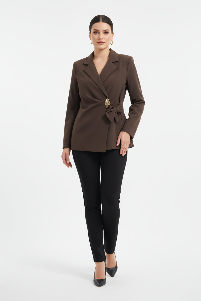 Blazer Curvy Elegante in Tessuto Stretch Chiusura Incrociata con Fibbia e Fiocco
