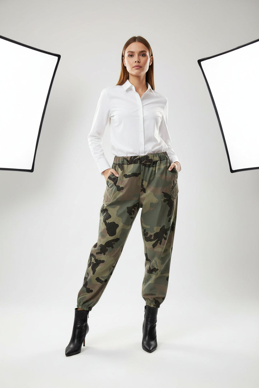 Pantalone Curvy Mimetico Cargo Modello Jogger in Cotone Stretch con Elastico in Vita